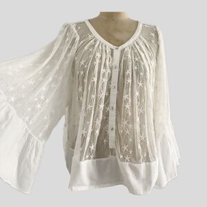 Anthropologie Akemi + Kin Top White Star Embroidered Lace Boxy Ruffle XSP